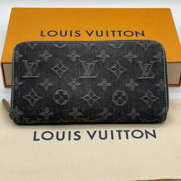 Louis Vuitton Denim Blue Jean Monogram Long Round Zippy Wallet Clutch Rare LV - Picture 2 of 15